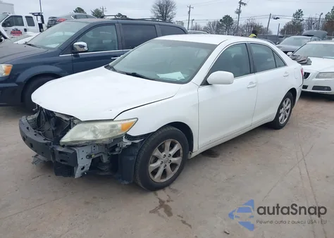 2011 Toyota Camry Le z USA, uszkodzony, nr VIN 4T1BF3EK8BU757416